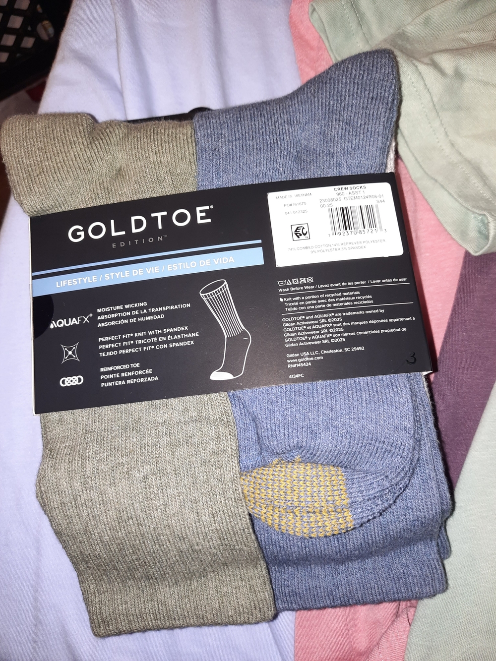 Mens 4 T-shirt Crew Short Sleeve Tee And Goldtoe Socks Bundle - Picture 4 of 6